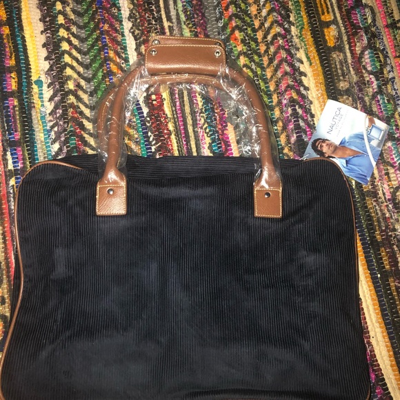 **SOLD** NEW Nautica corduroy travel bag - Picture 3 of 4